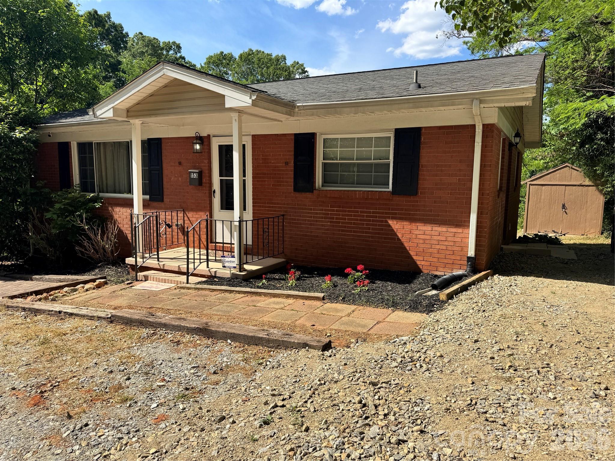 153 American Avenue Property Photo 8