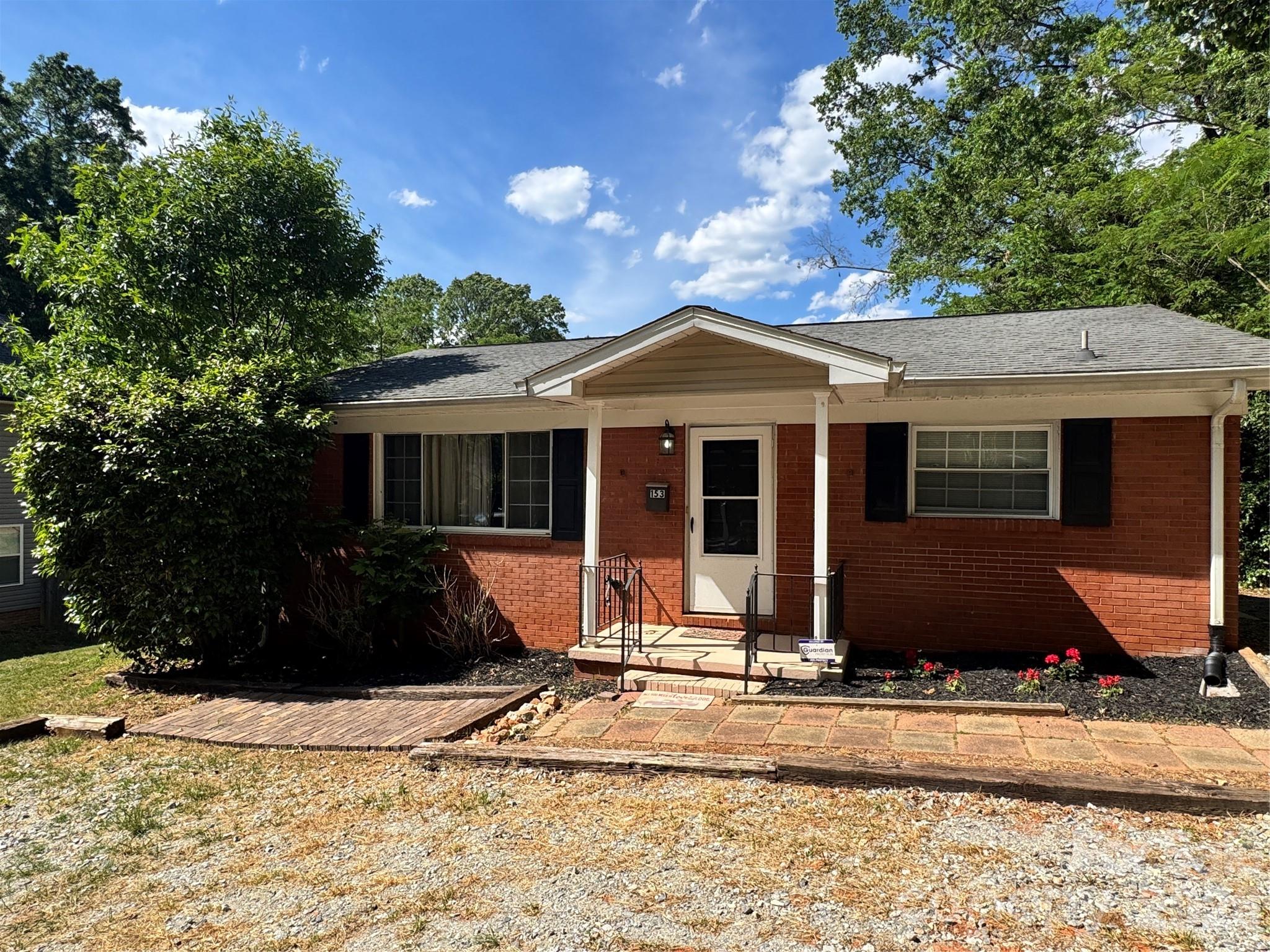 153 American Avenue Property Photo 9