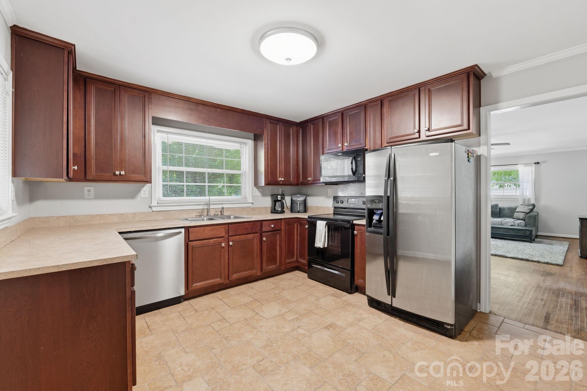 153 American Avenue Property Photo 17