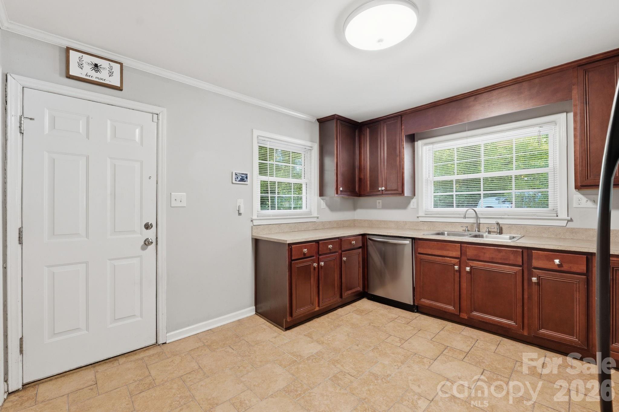153 American Avenue Property Photo 19