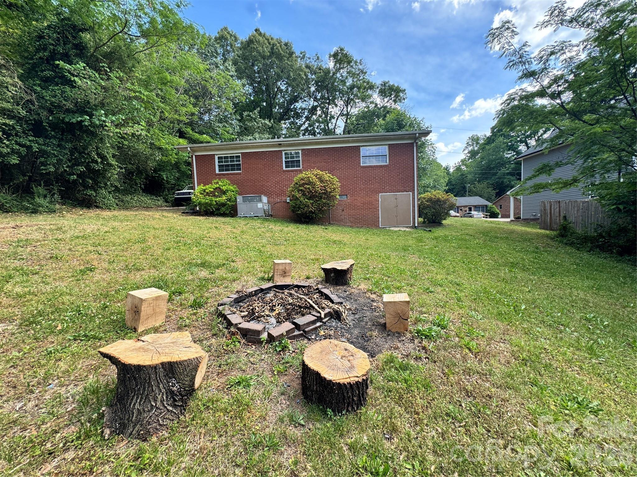 153 American Avenue Property Photo 31