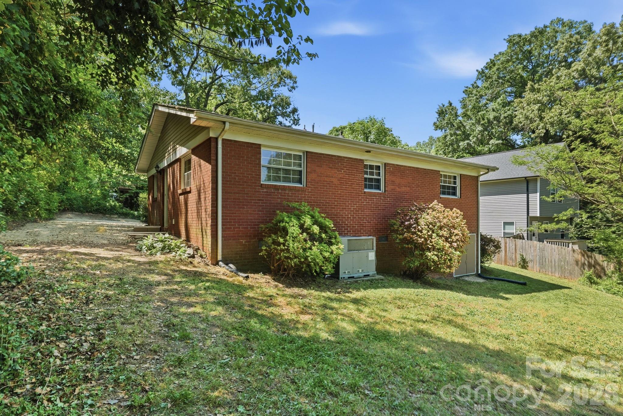 153 American Avenue Property Photo 39