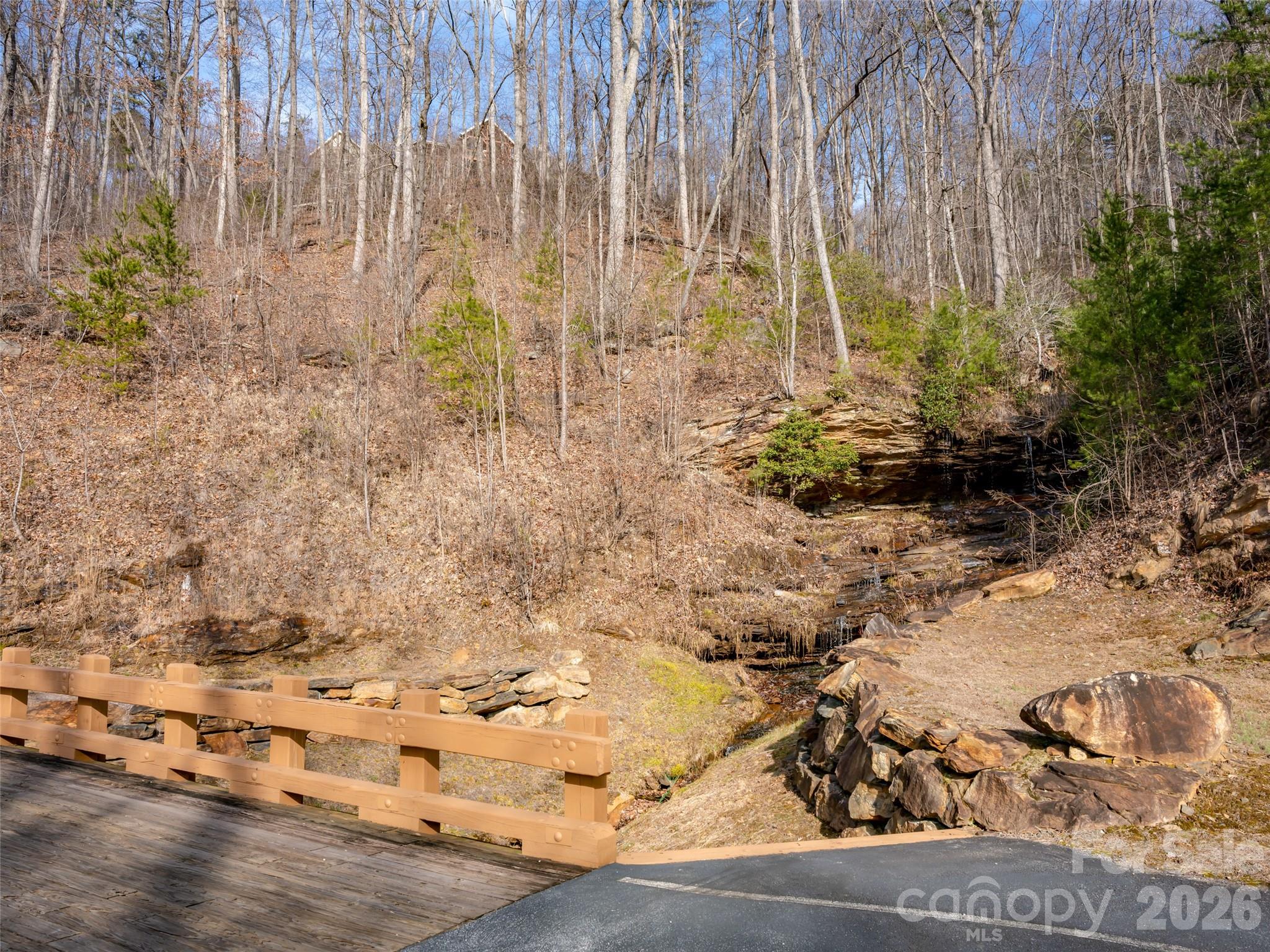 223 Rock Ledge Drive Property Photo 34