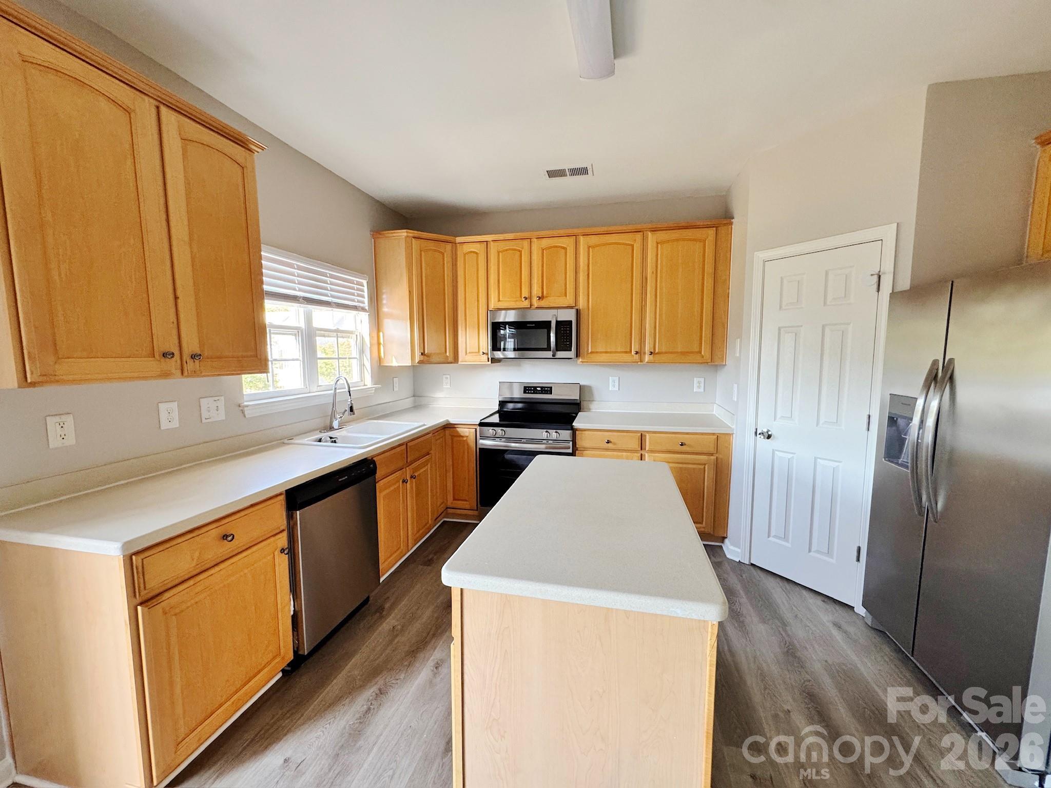 6748 Mountain Majesty Way Property Photo 11