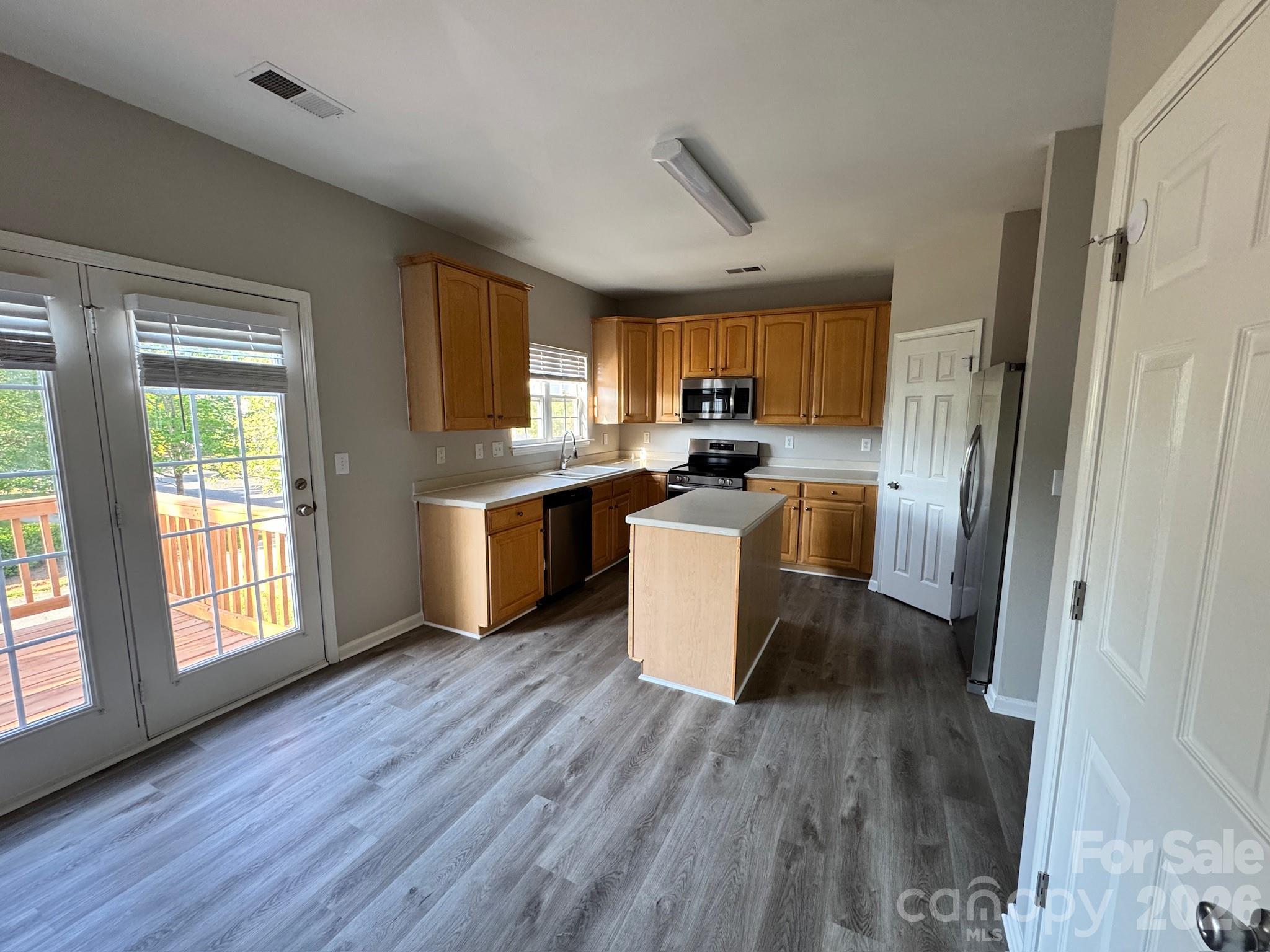 6748 Mountain Majesty Way Property Photo 12