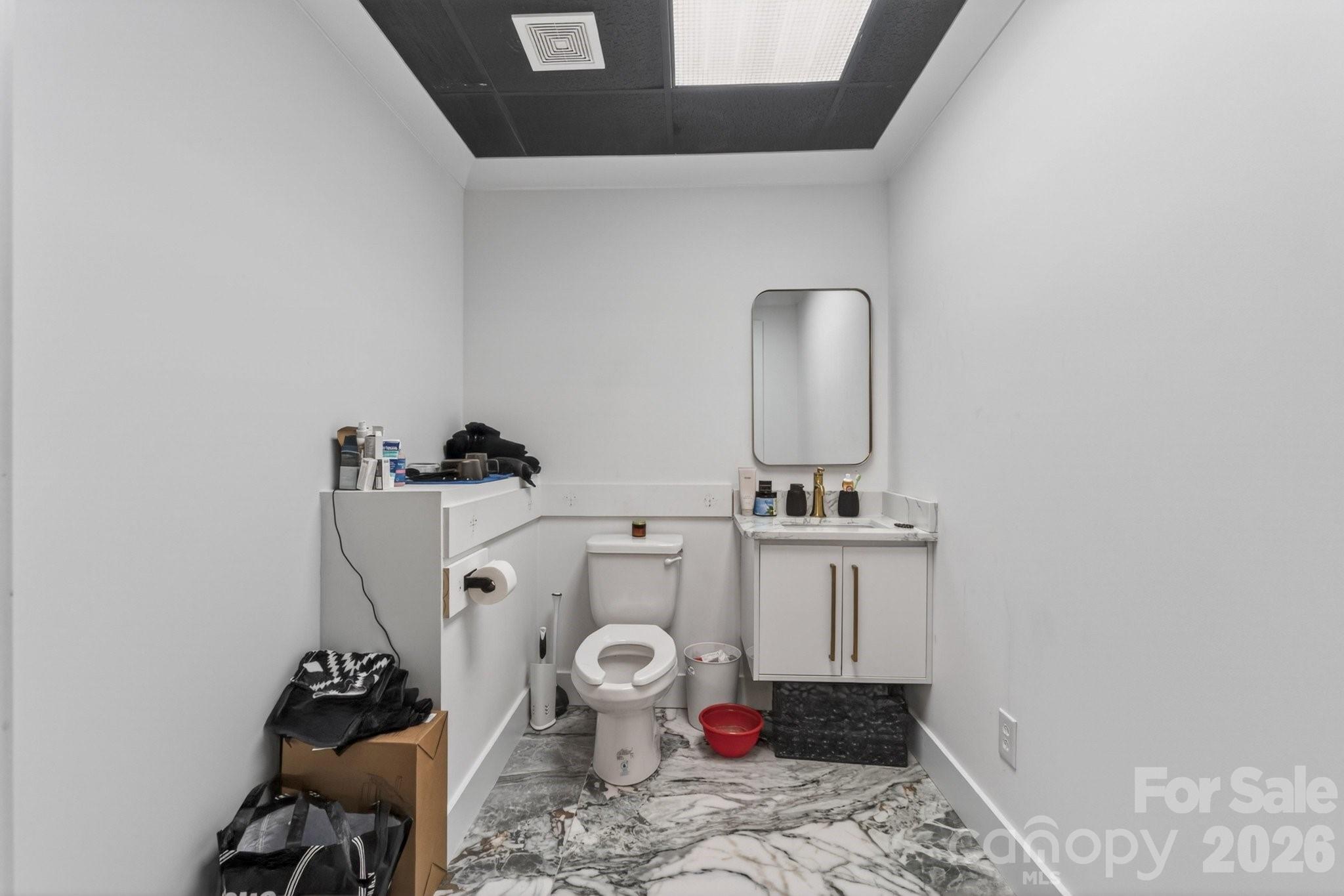 3440 E Broad Street Property Photo 18