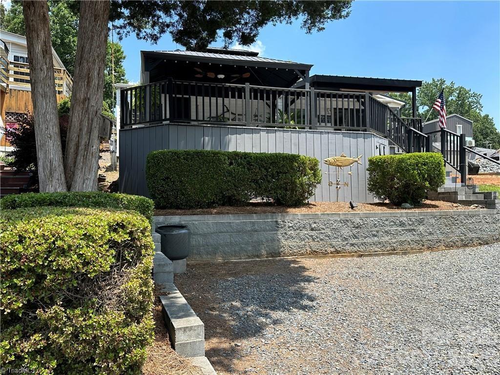 120 Elm Street Property Photo 3