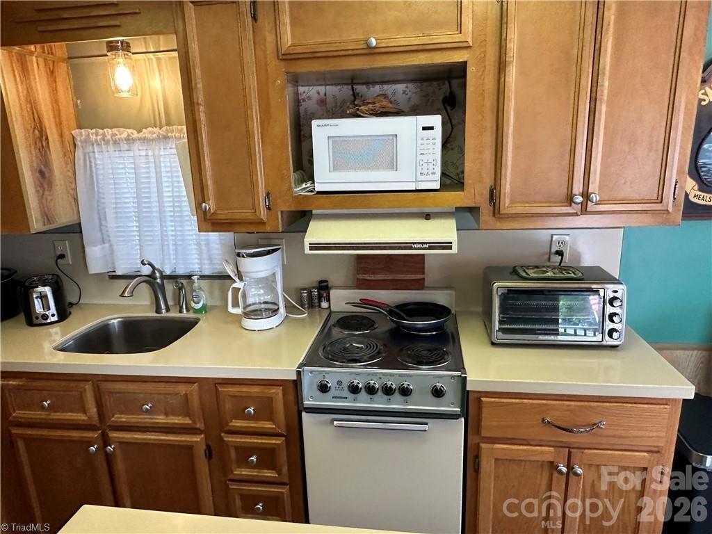 120 Elm Street Property Photo 10
