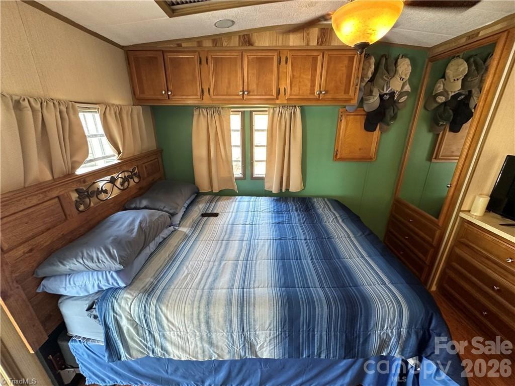 120 Elm Street Property Photo 14