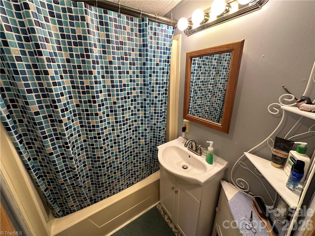 120 Elm Street Property Photo 17
