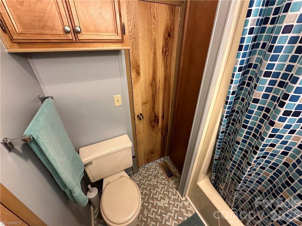 120 Elm Street Property Photo 18