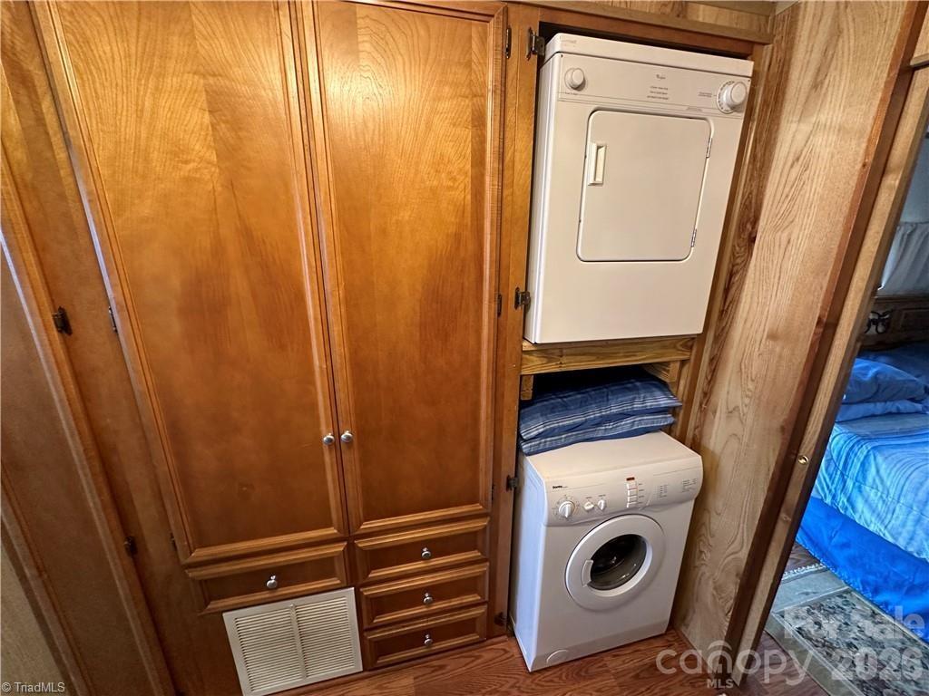 120 Elm Street Property Photo 19