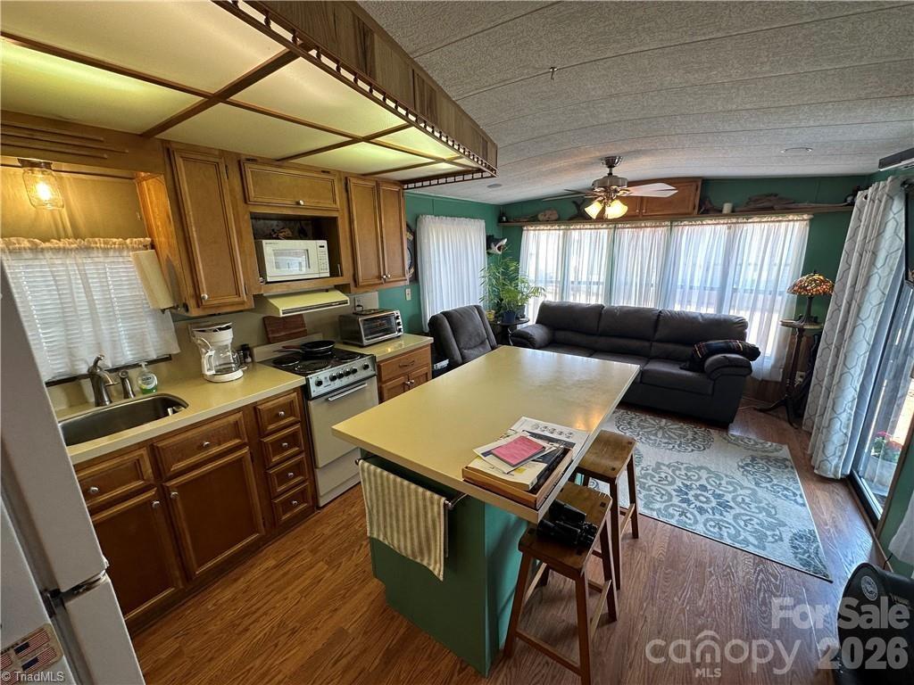 120 Elm Street Property Photo 20