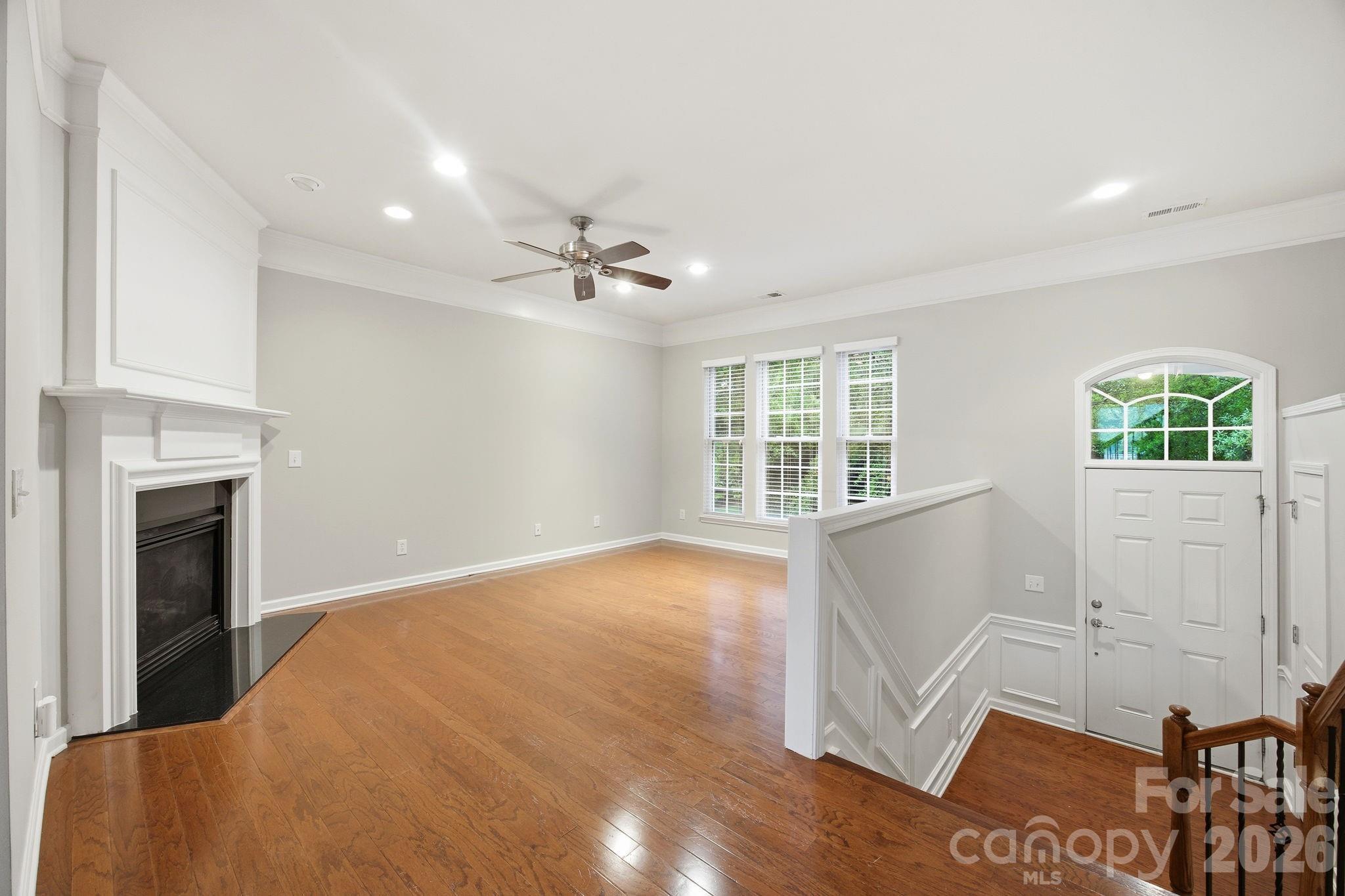 645 Sixth Baxter Crossing Property Photo 3