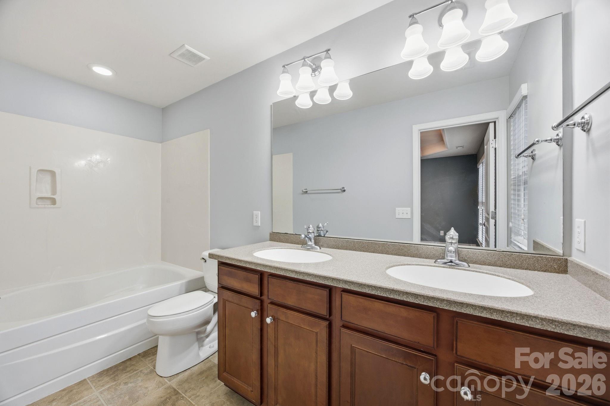 645 Sixth Baxter Crossing Property Photo 14