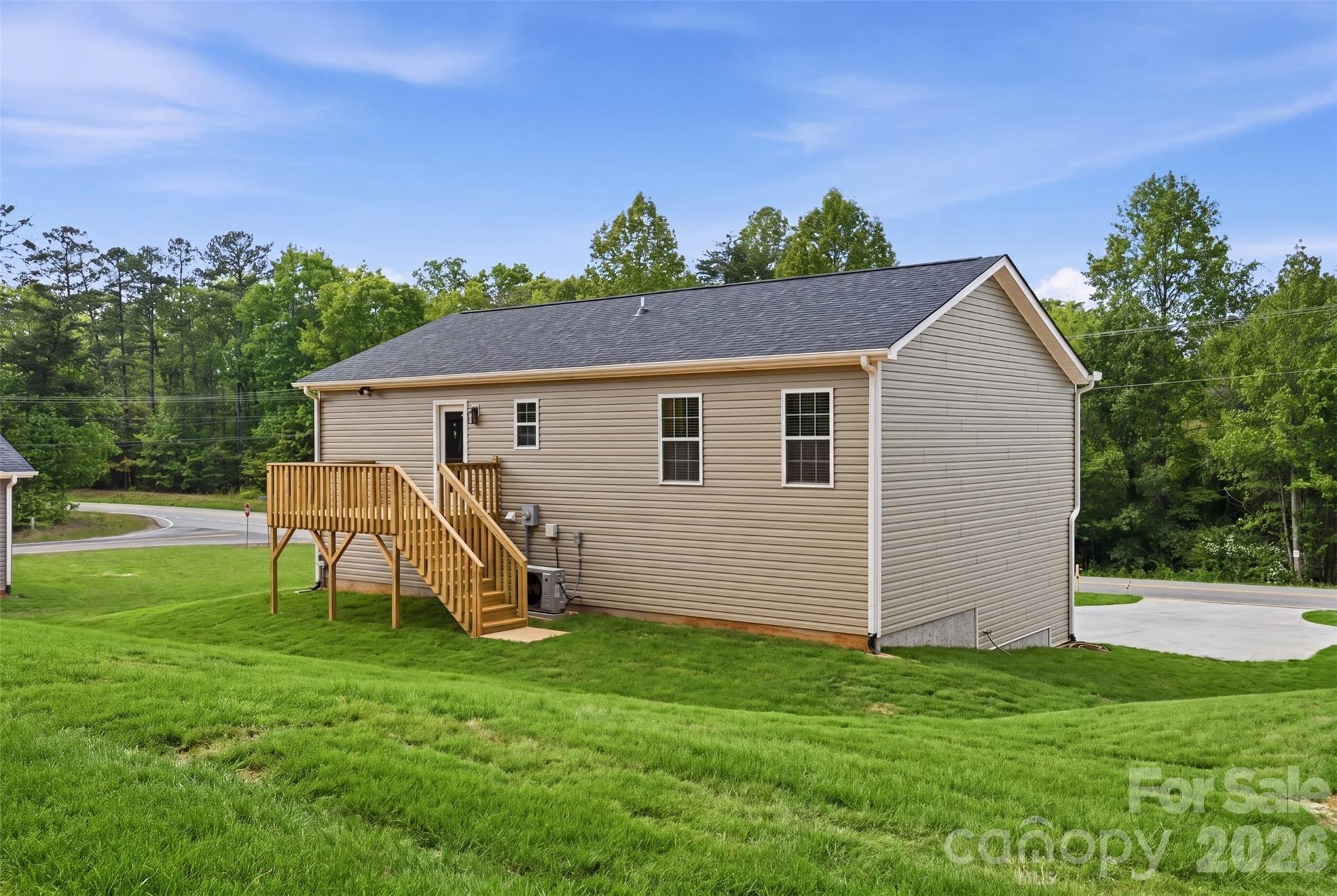 5961 Charlie Little Road Property Photo 3