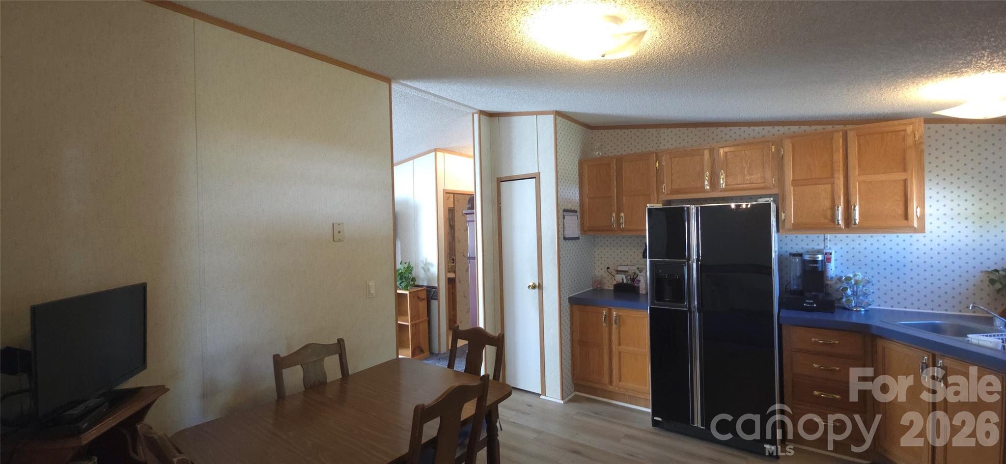 3700 Marlboro Drive Property Photo 8