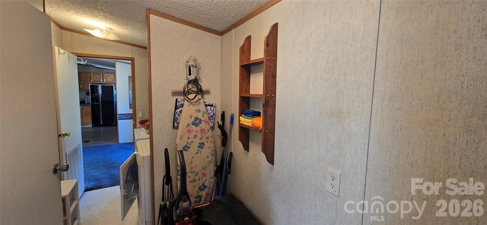 3700 Marlboro Drive Property Photo 13