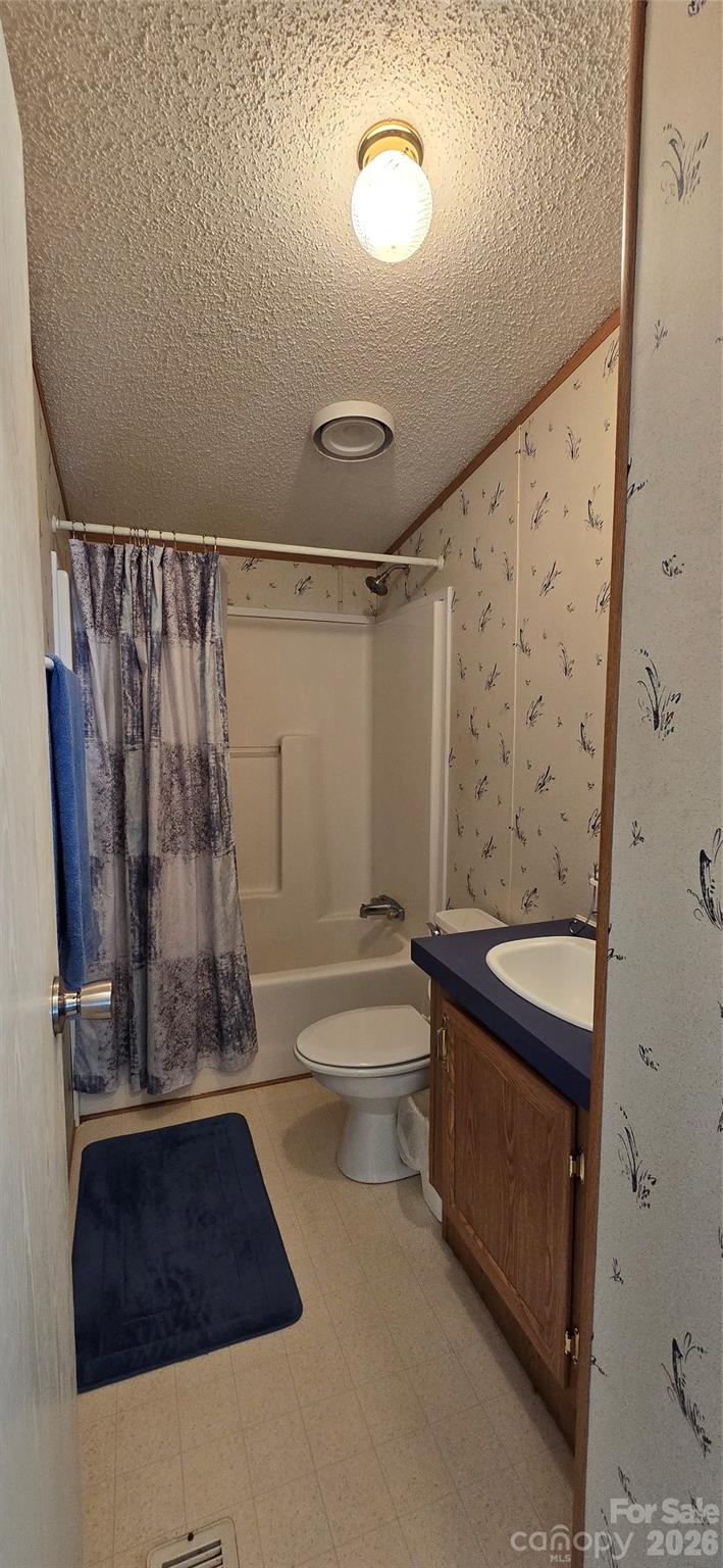 3700 Marlboro Drive Property Photo 17