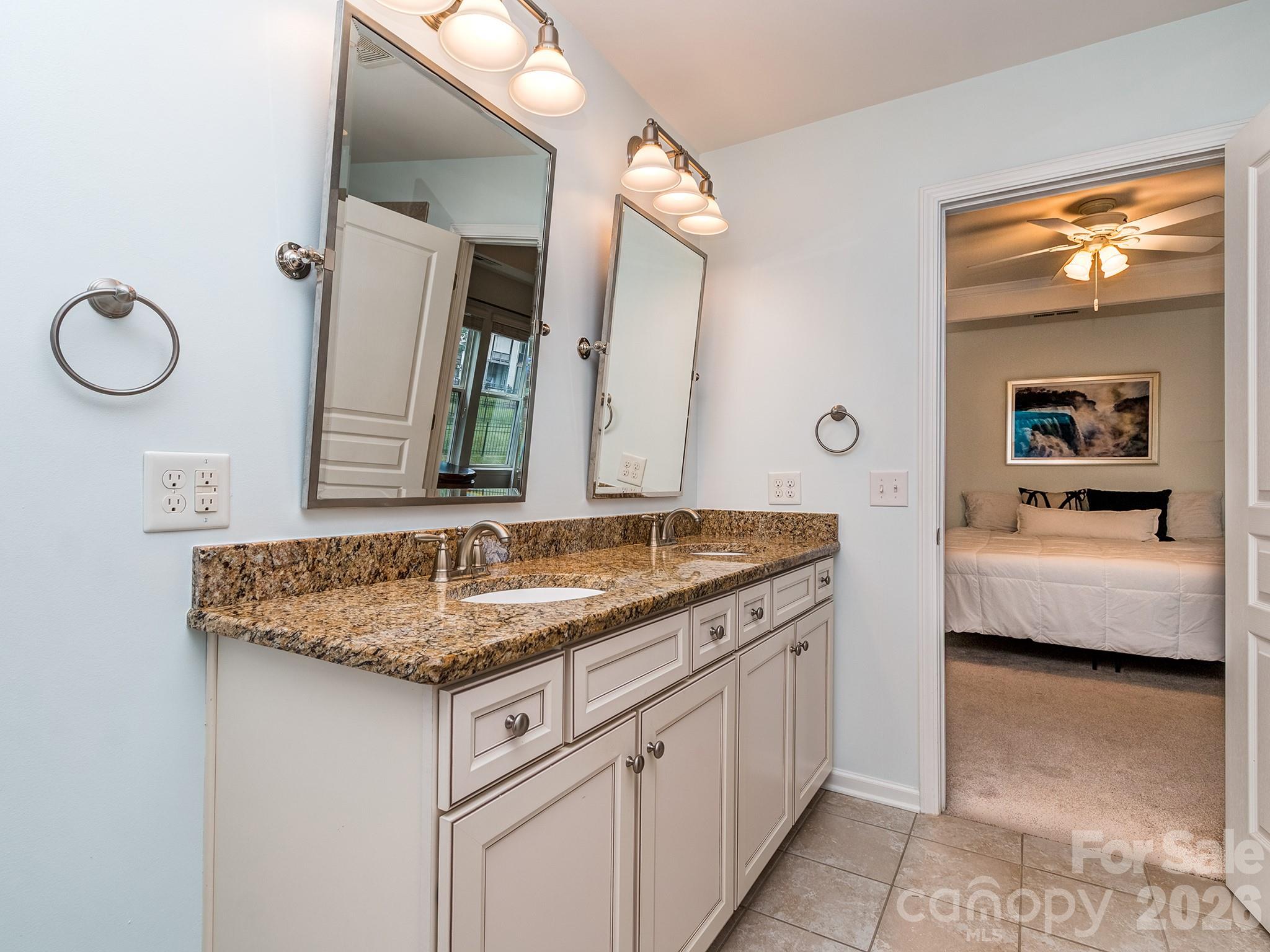 1726 Royal Gorge Avenue Property Photo 16