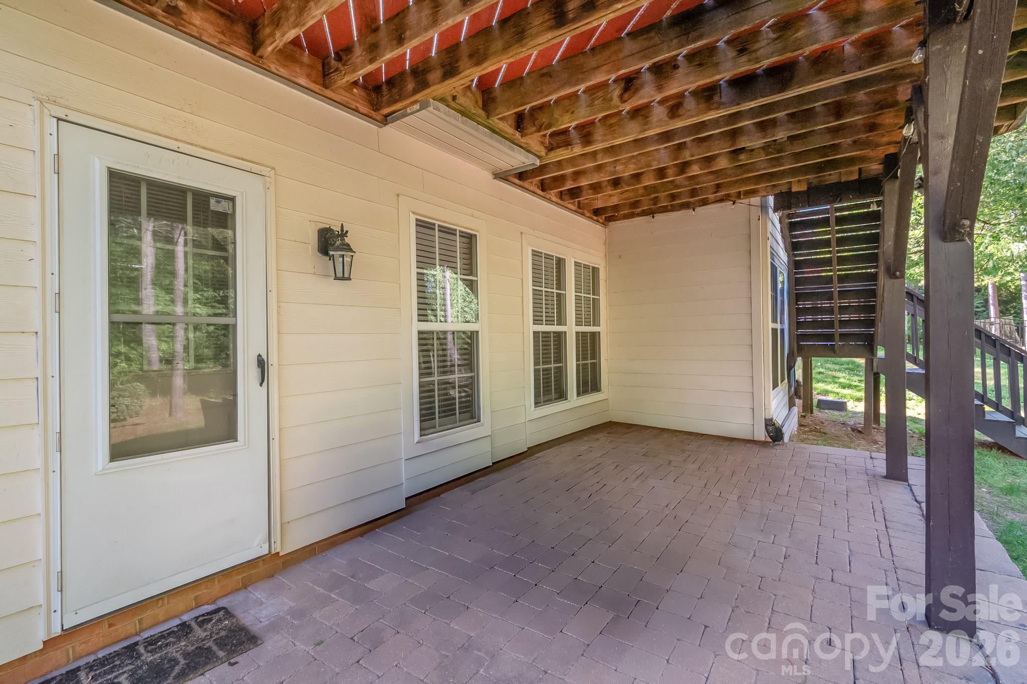 124 Whiterock Drive 58 Property Photo 43