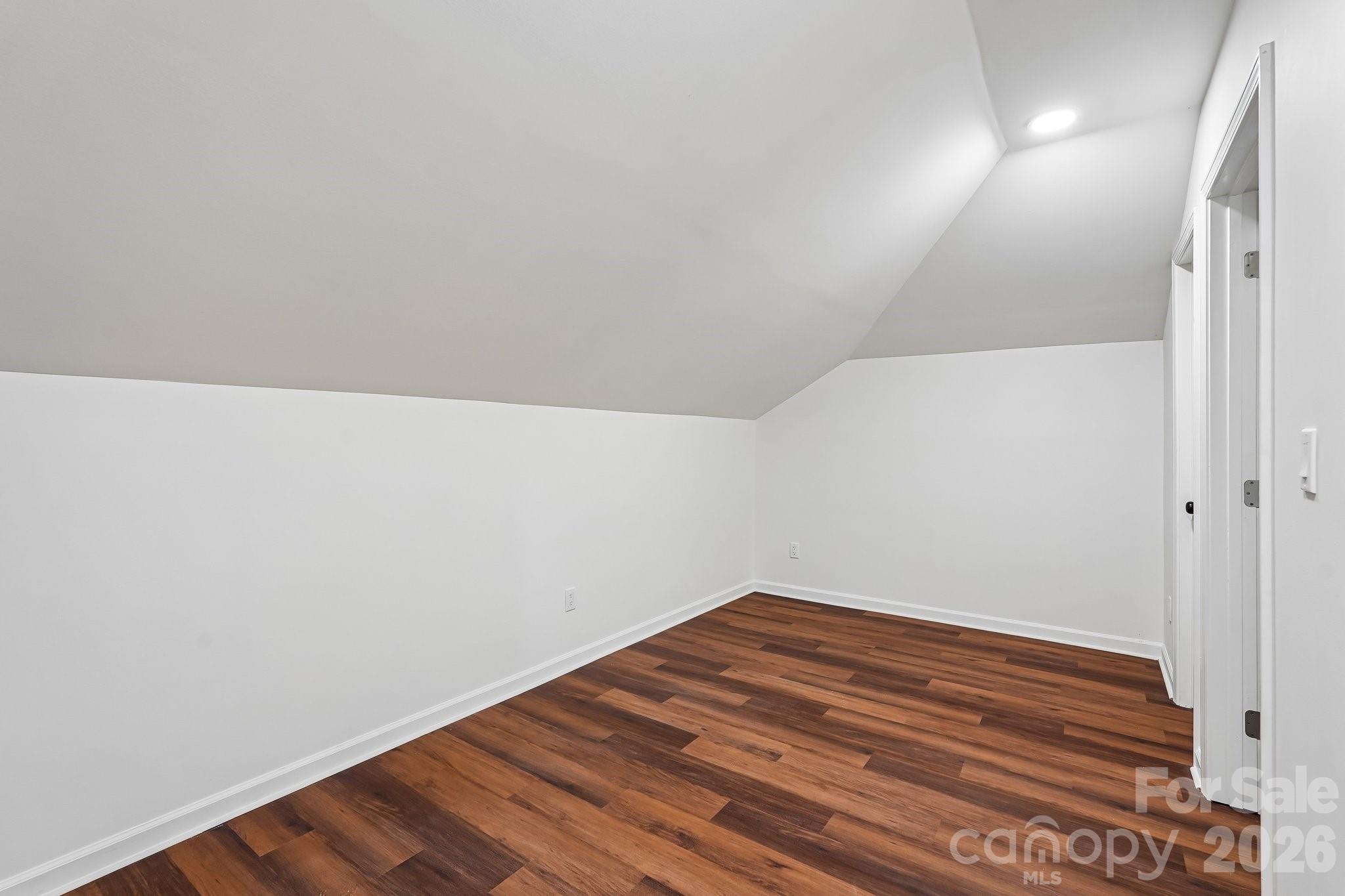 514 W Arch Street Property Photo 27