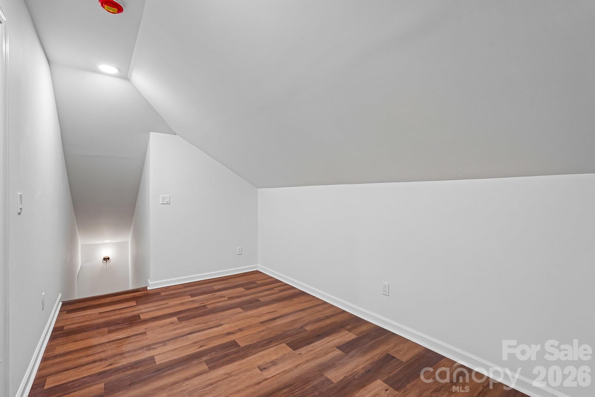 514 W Arch Street Property Photo 31