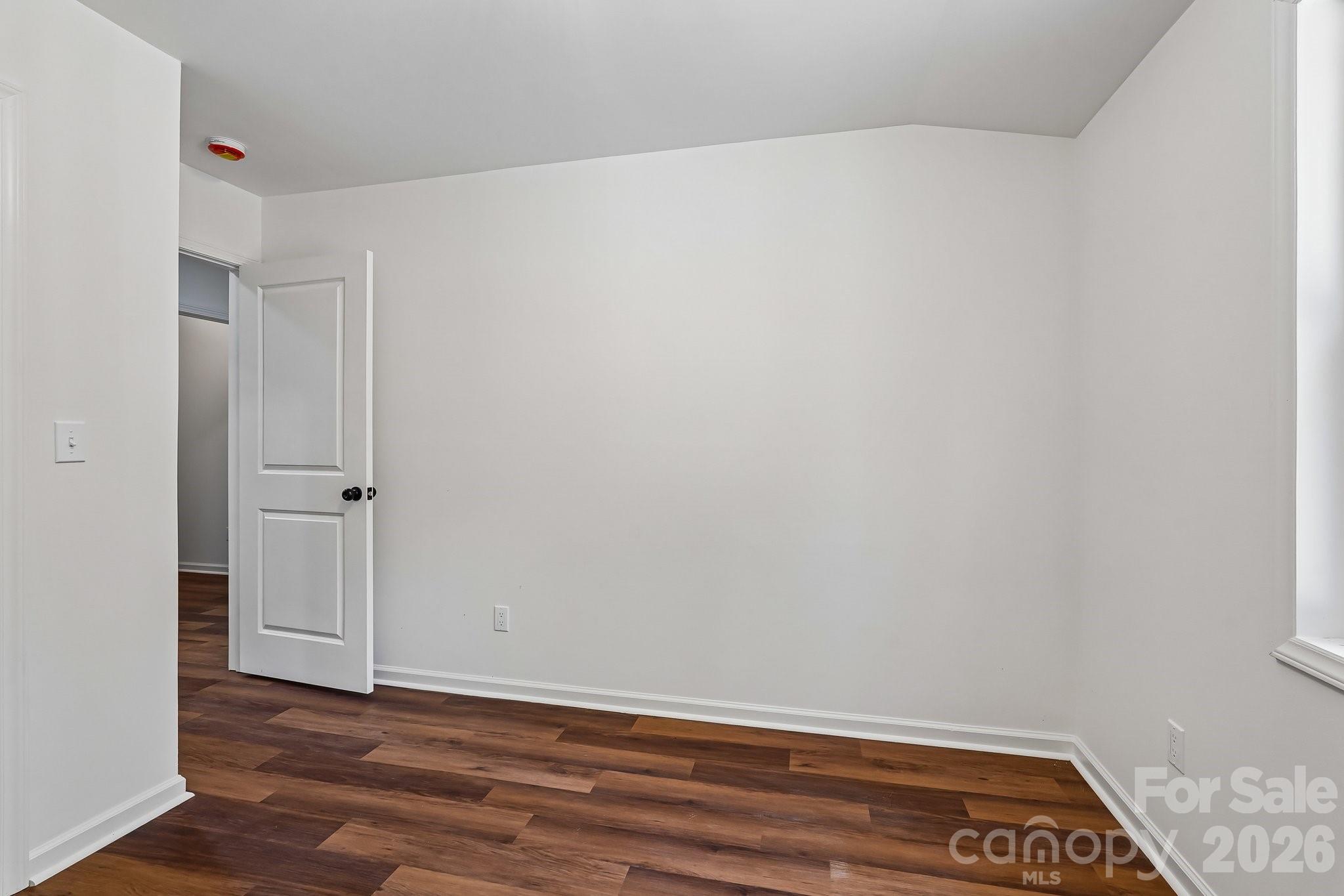 514 W Arch Street Property Photo 32
