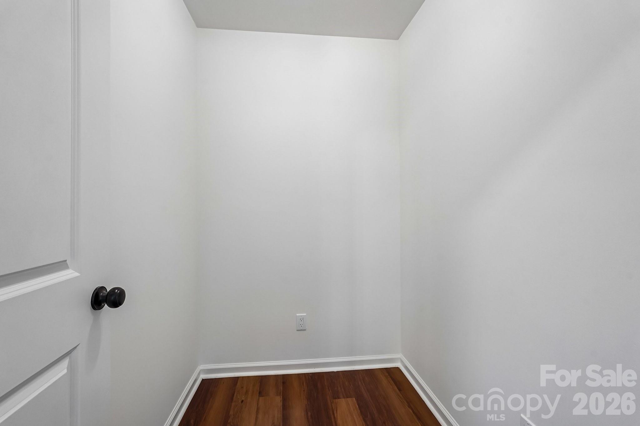 514 W Arch Street Property Photo 33