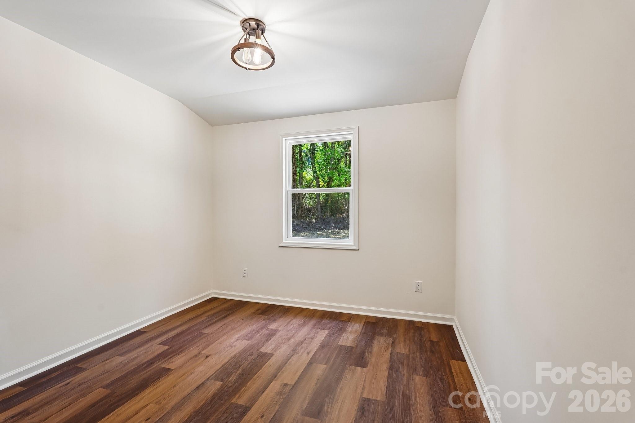 514 W Arch Street Property Photo 35