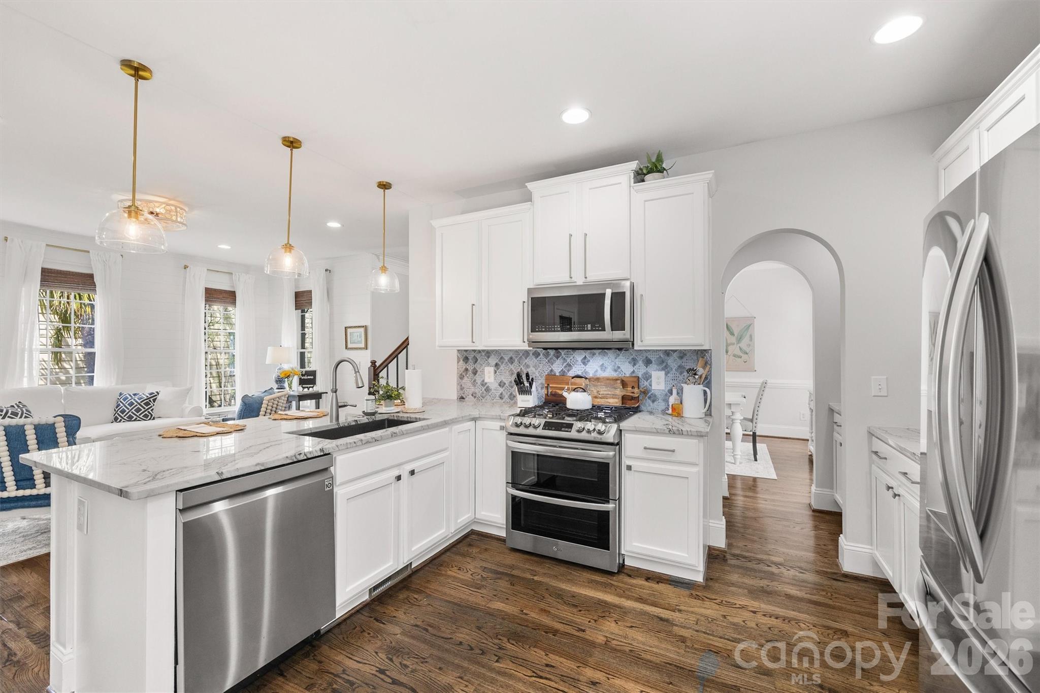816 Victorian Way Property Photo 11