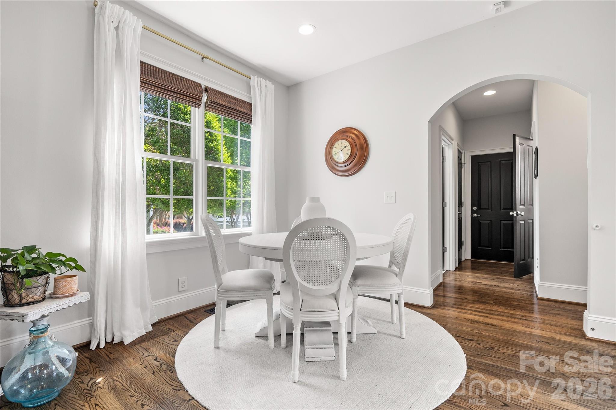 816 Victorian Way Property Photo 13