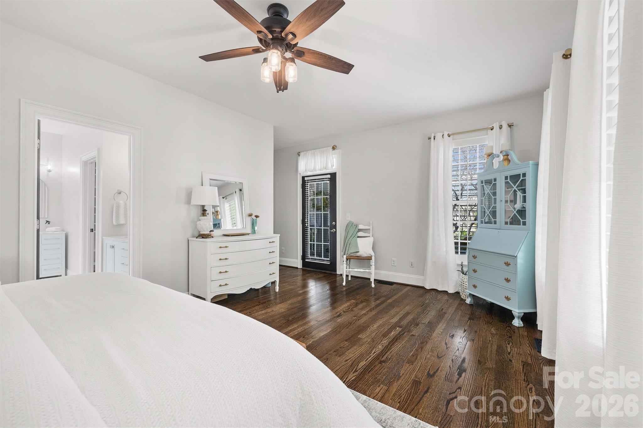 816 Victorian Way Property Photo 18