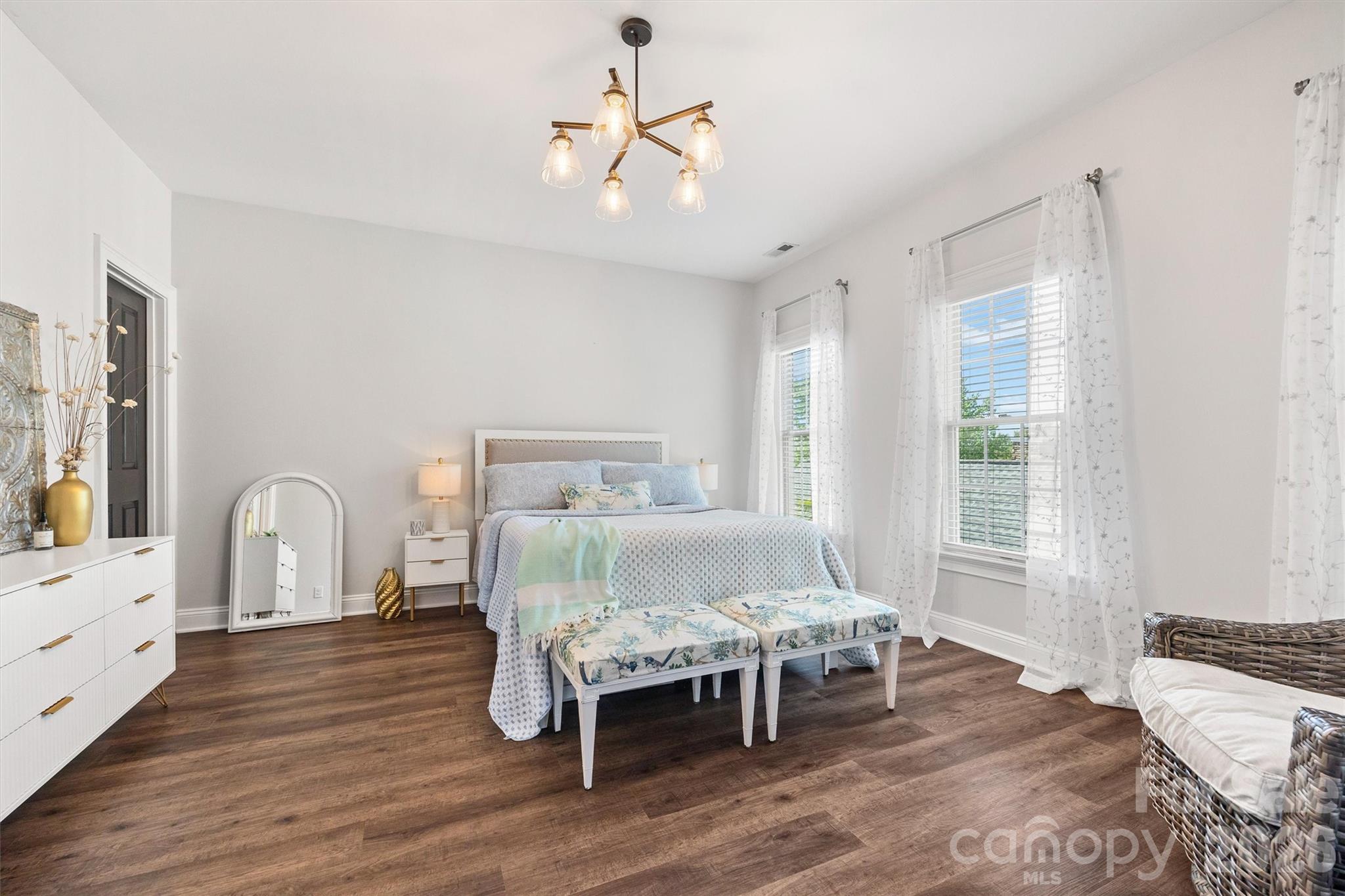 816 Victorian Way Property Photo 27
