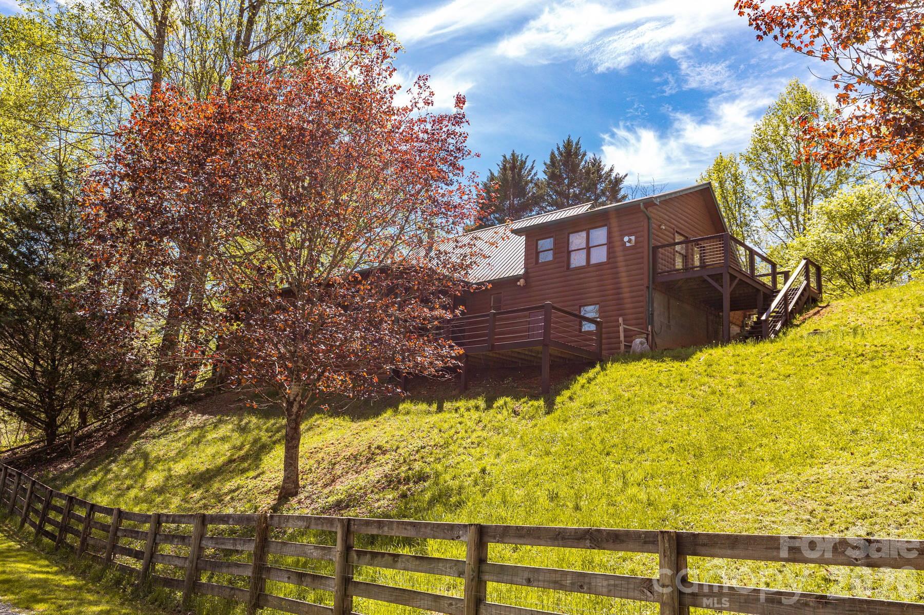 440 Huskey Road Property Photo 1