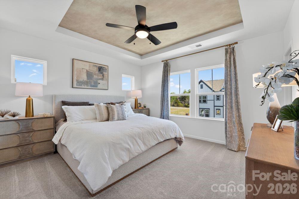 545 Silver Star Boulevard Property Photo 5