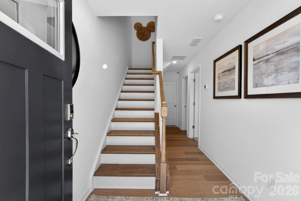 545 Silver Star Boulevard Property Photo 6