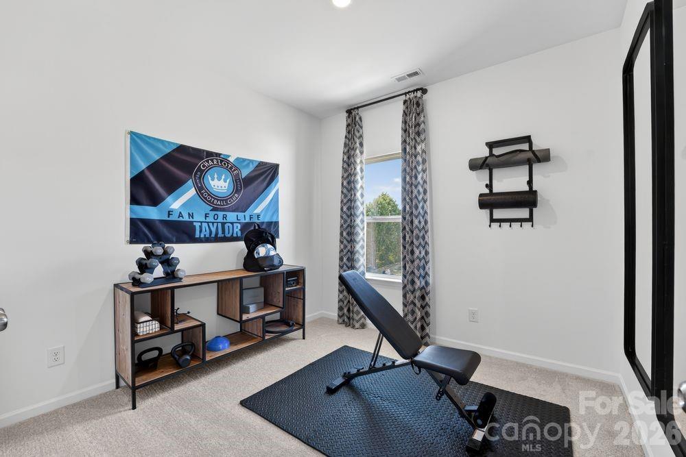 545 Silver Star Boulevard Property Photo 7