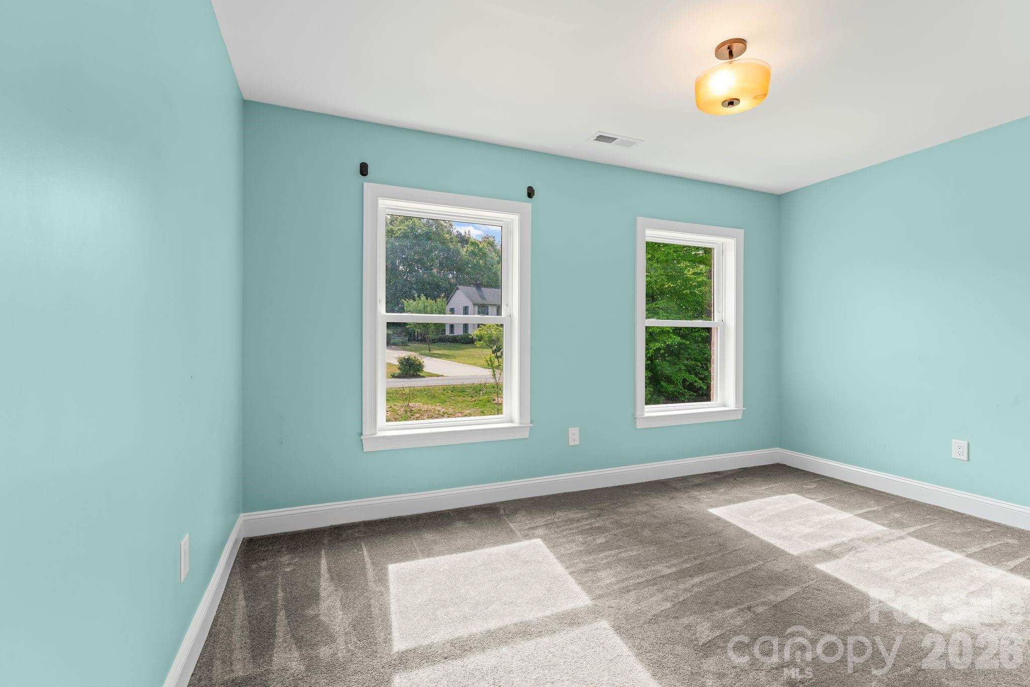 160 Tullyries Lane Property Photo 32
