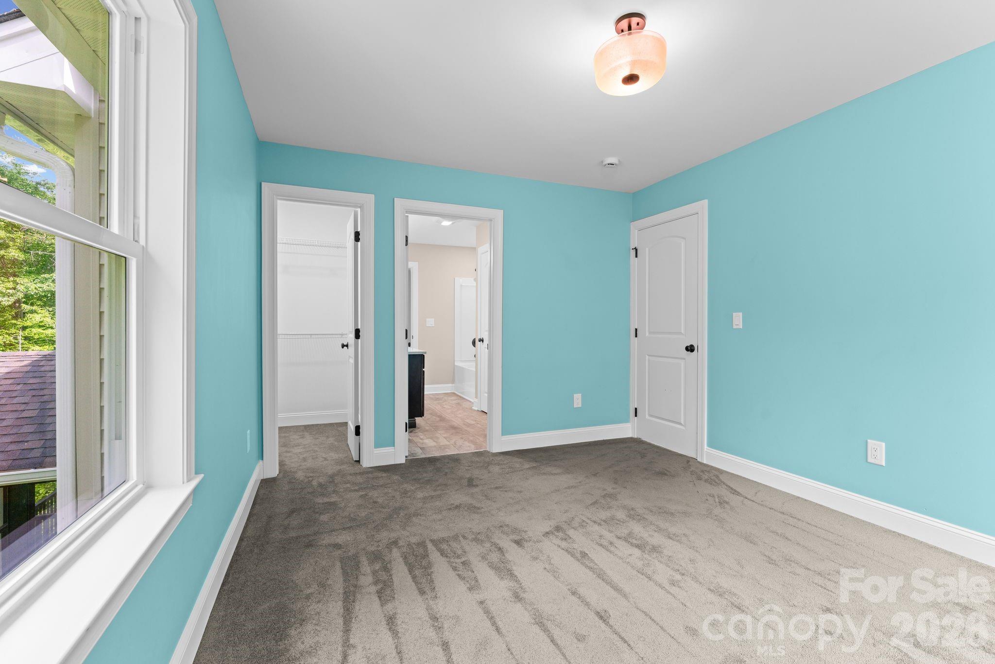 160 Tullyries Lane Property Photo 35