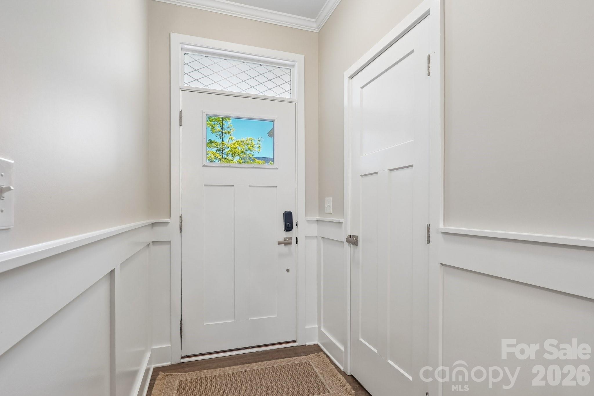 6273 Ashton Park Drive Property Photo 2