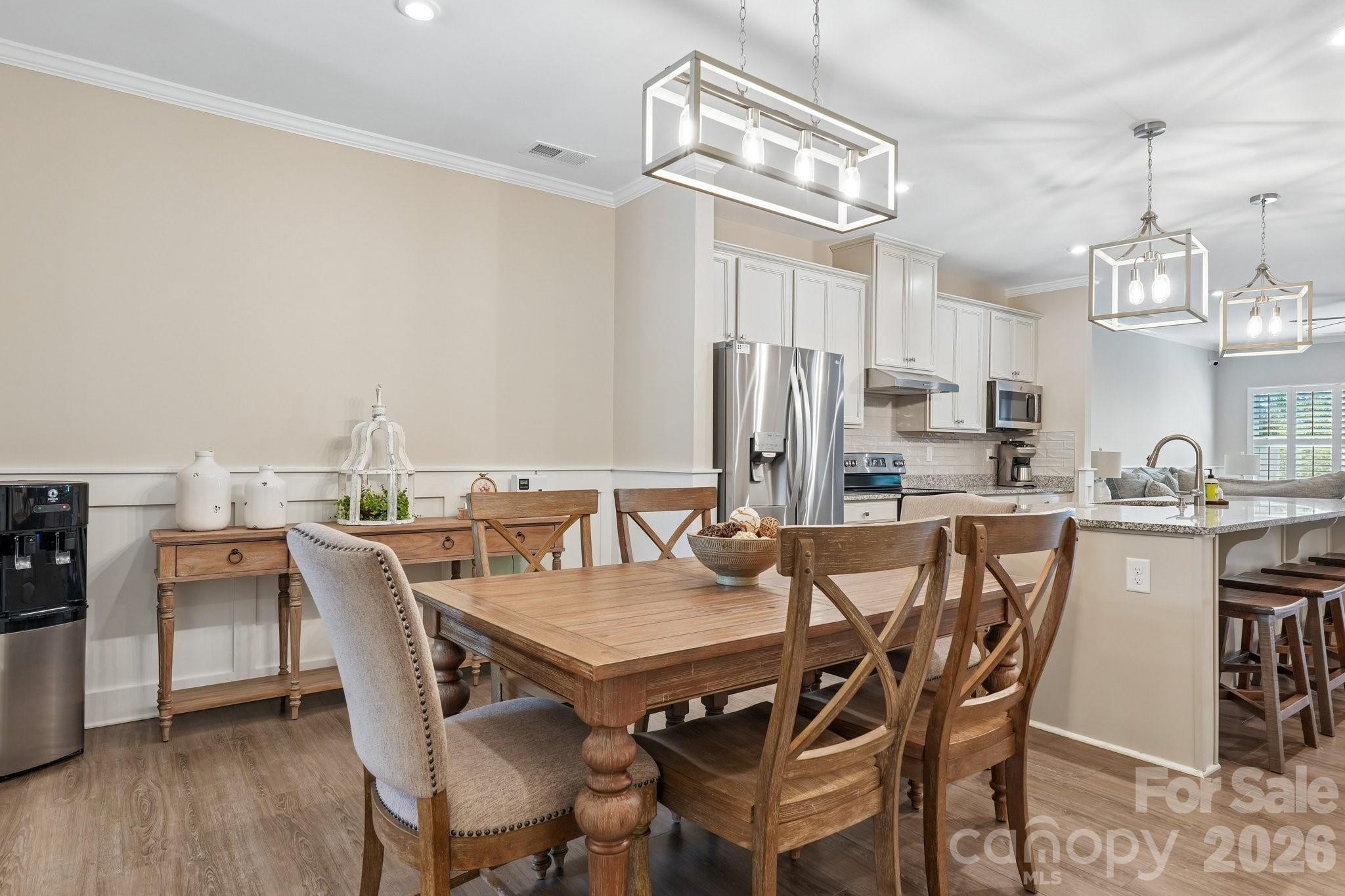 6273 Ashton Park Drive Property Photo 4