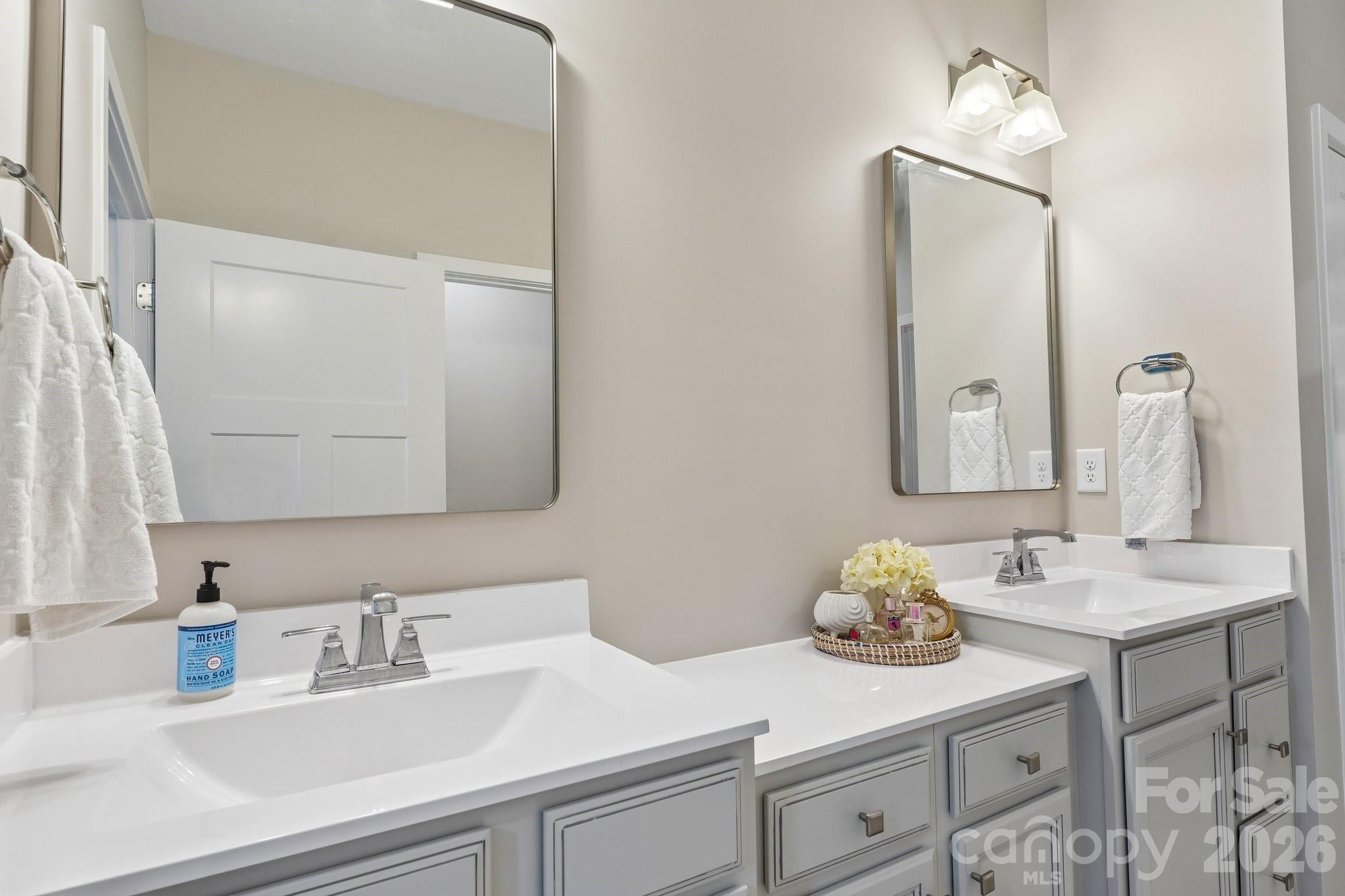 6273 Ashton Park Drive Property Photo 13