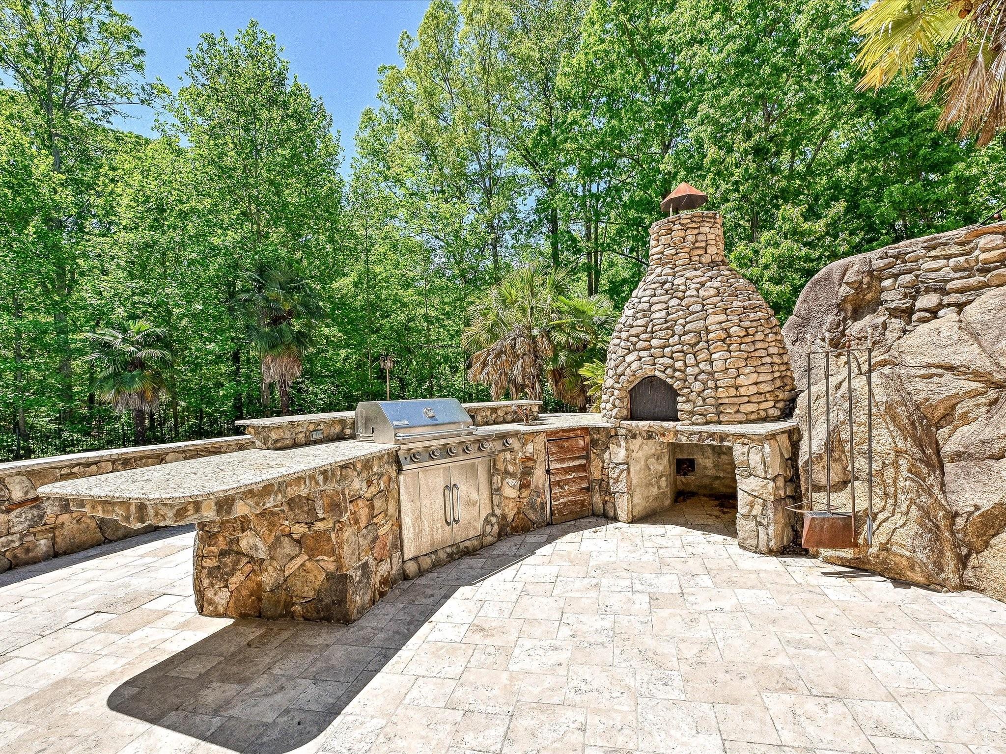 6112 Rehobeth Road Property Photo 40