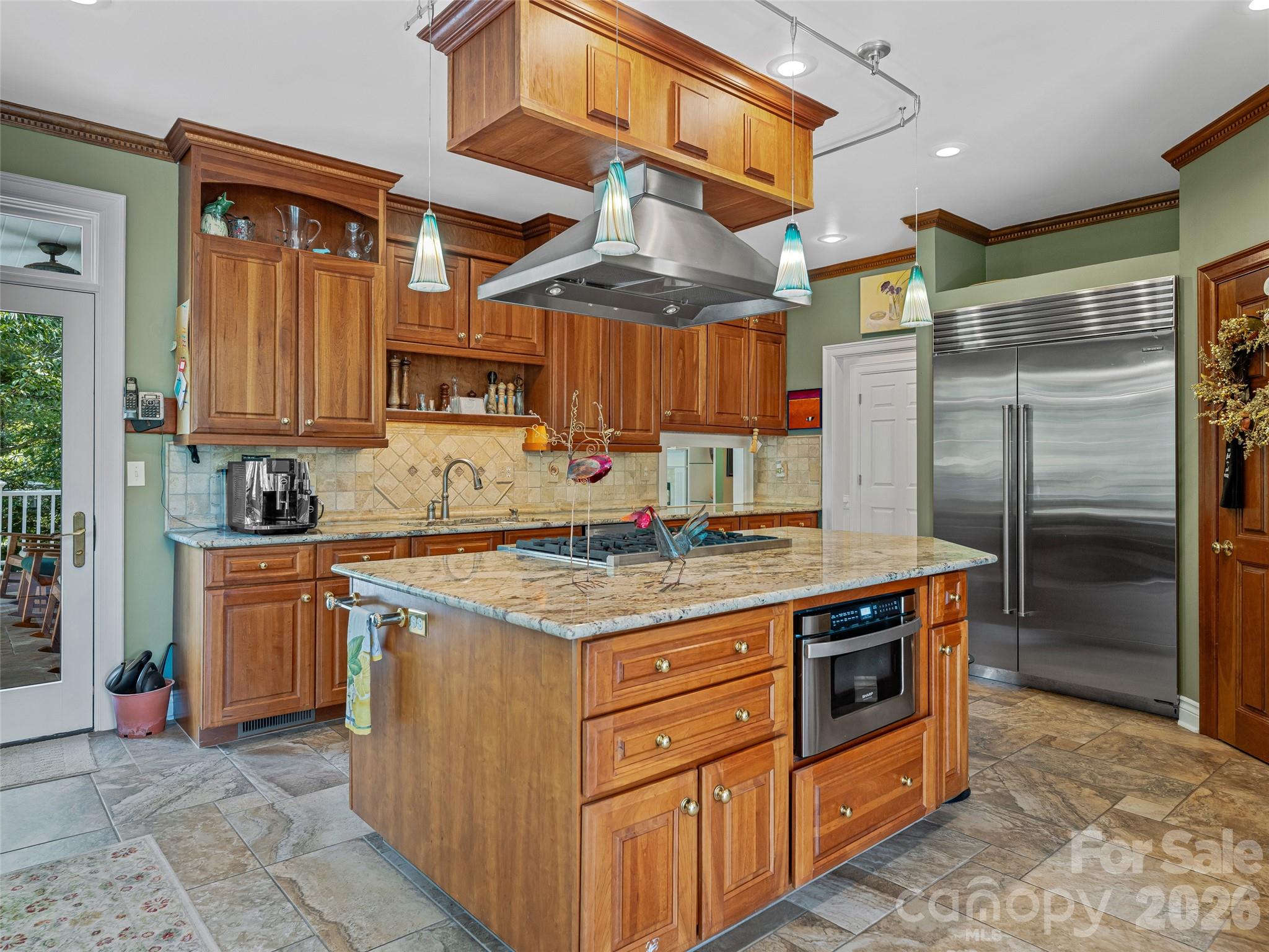 212 S Plains Drive Property Photo 16