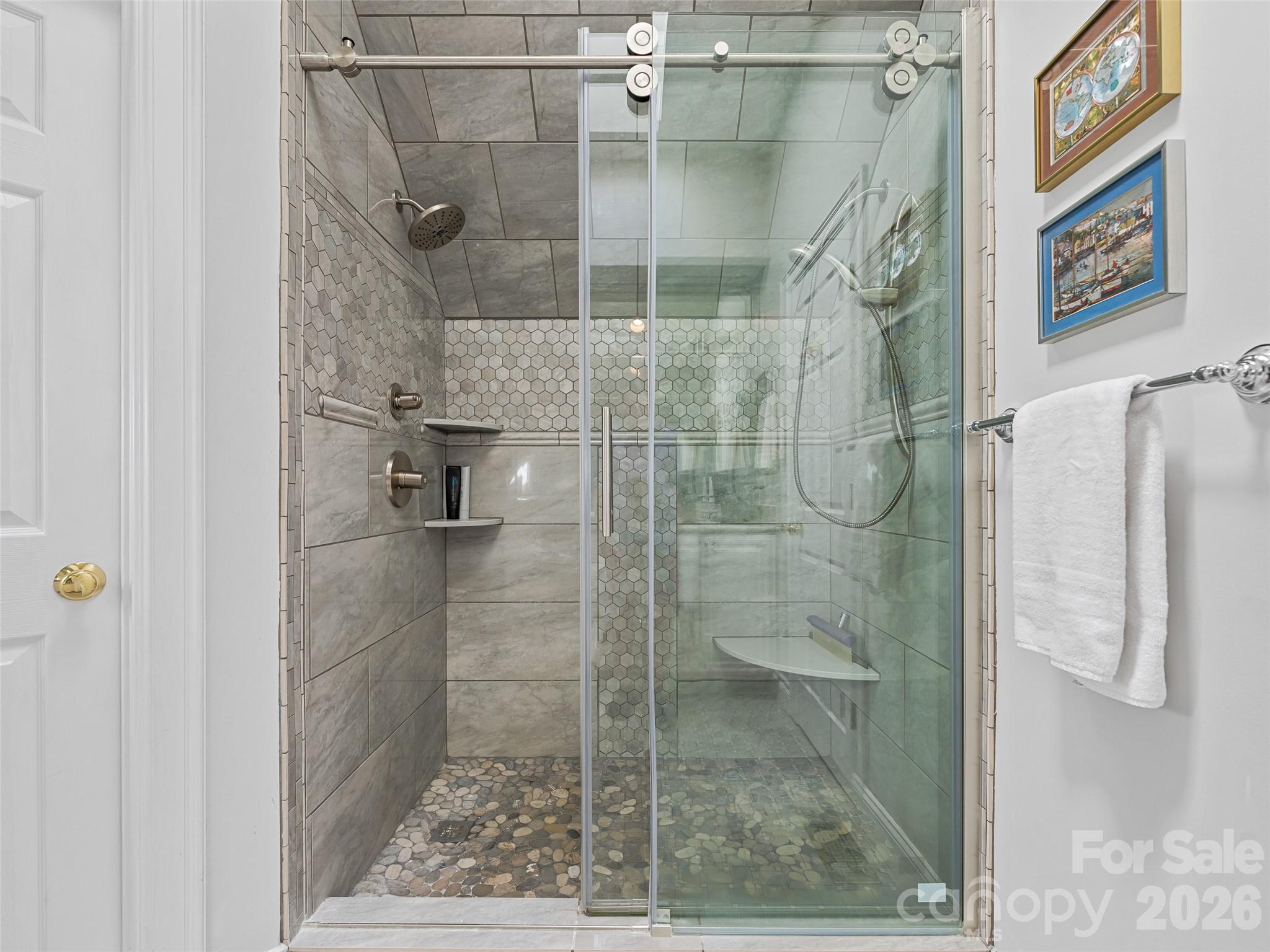 212 S Plains Drive Property Photo 32