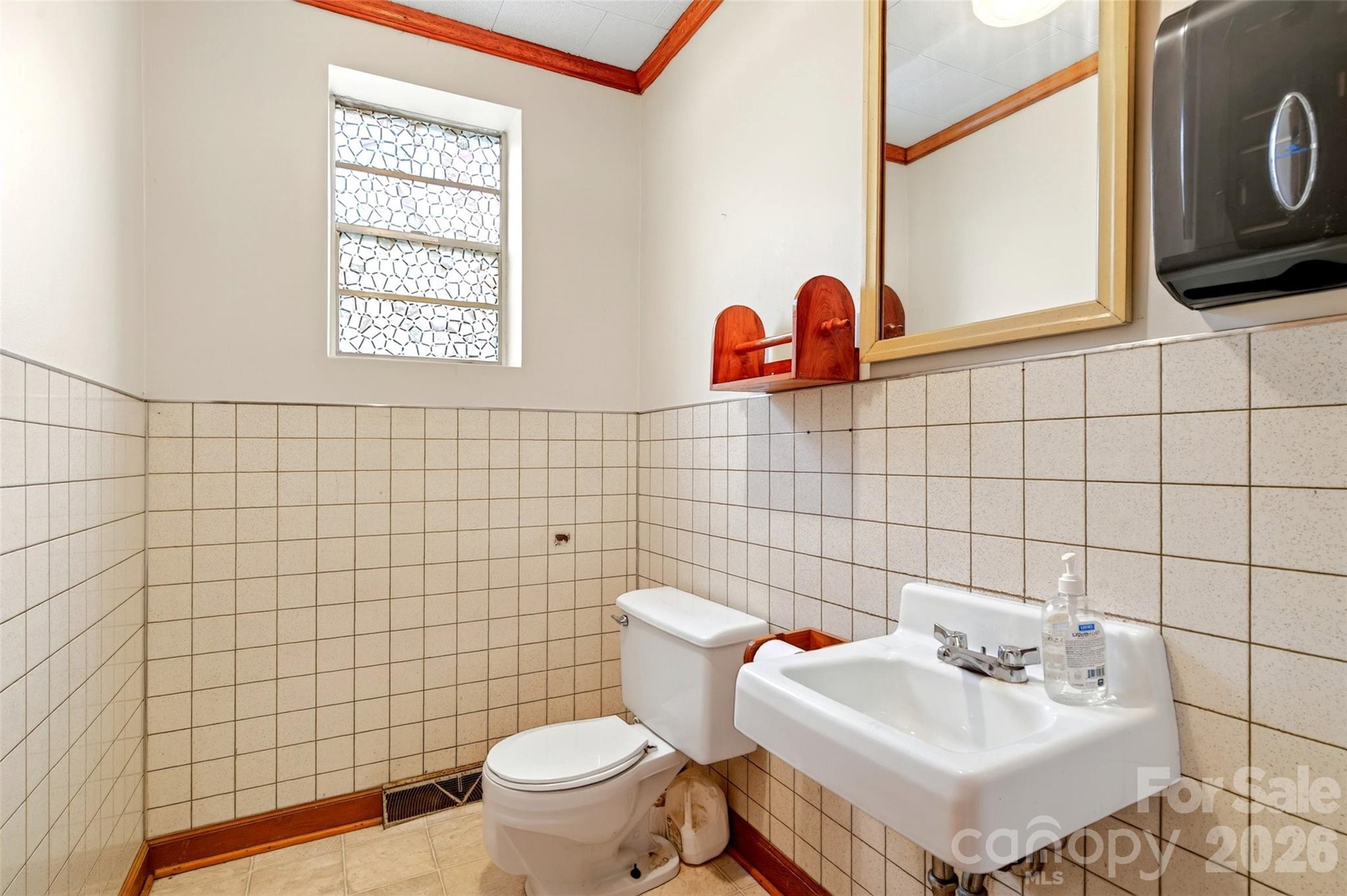 97 Clay Street Property Photo 19