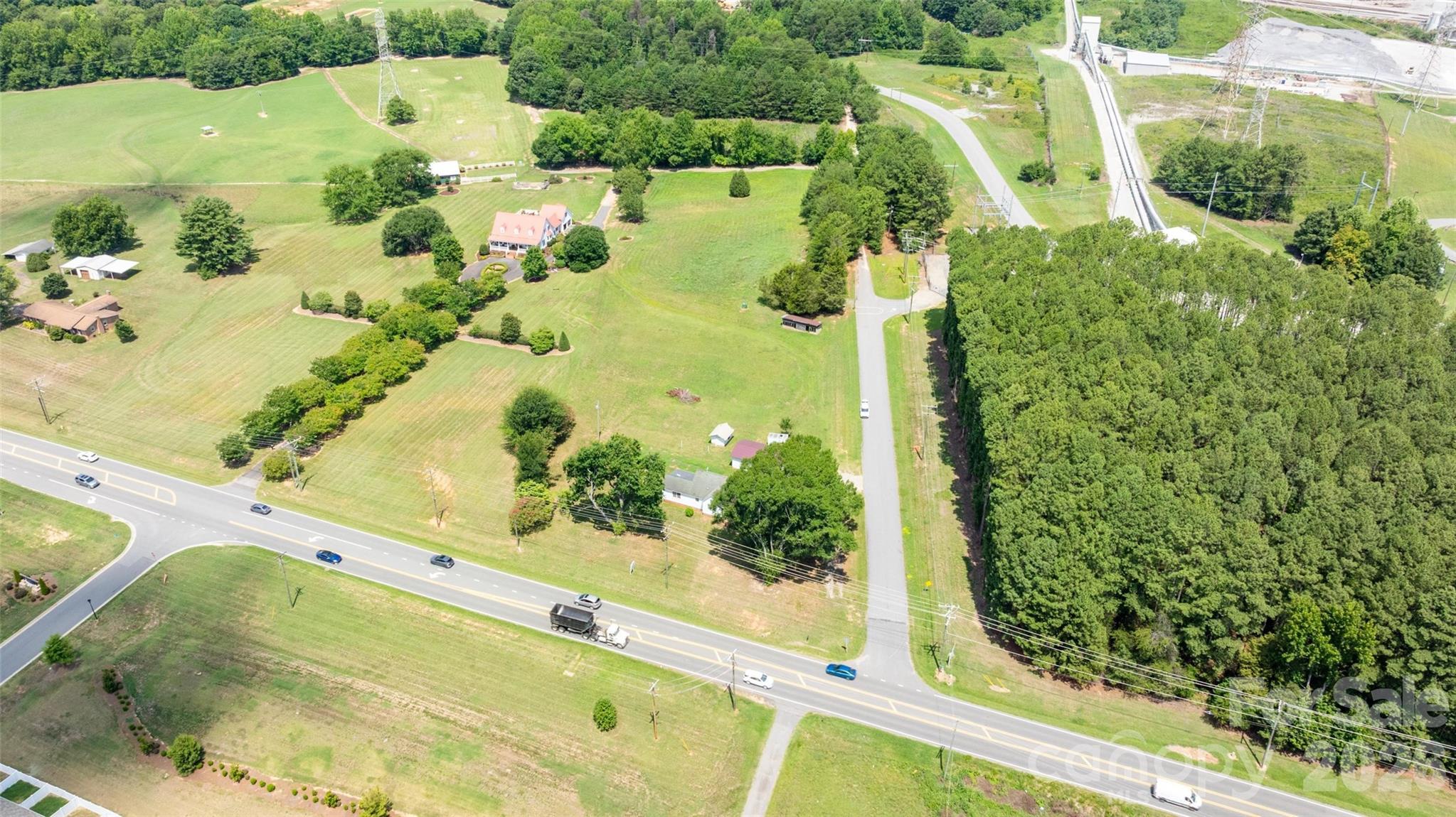 8226 E Nc Highway 150 Highway Property Photo 9