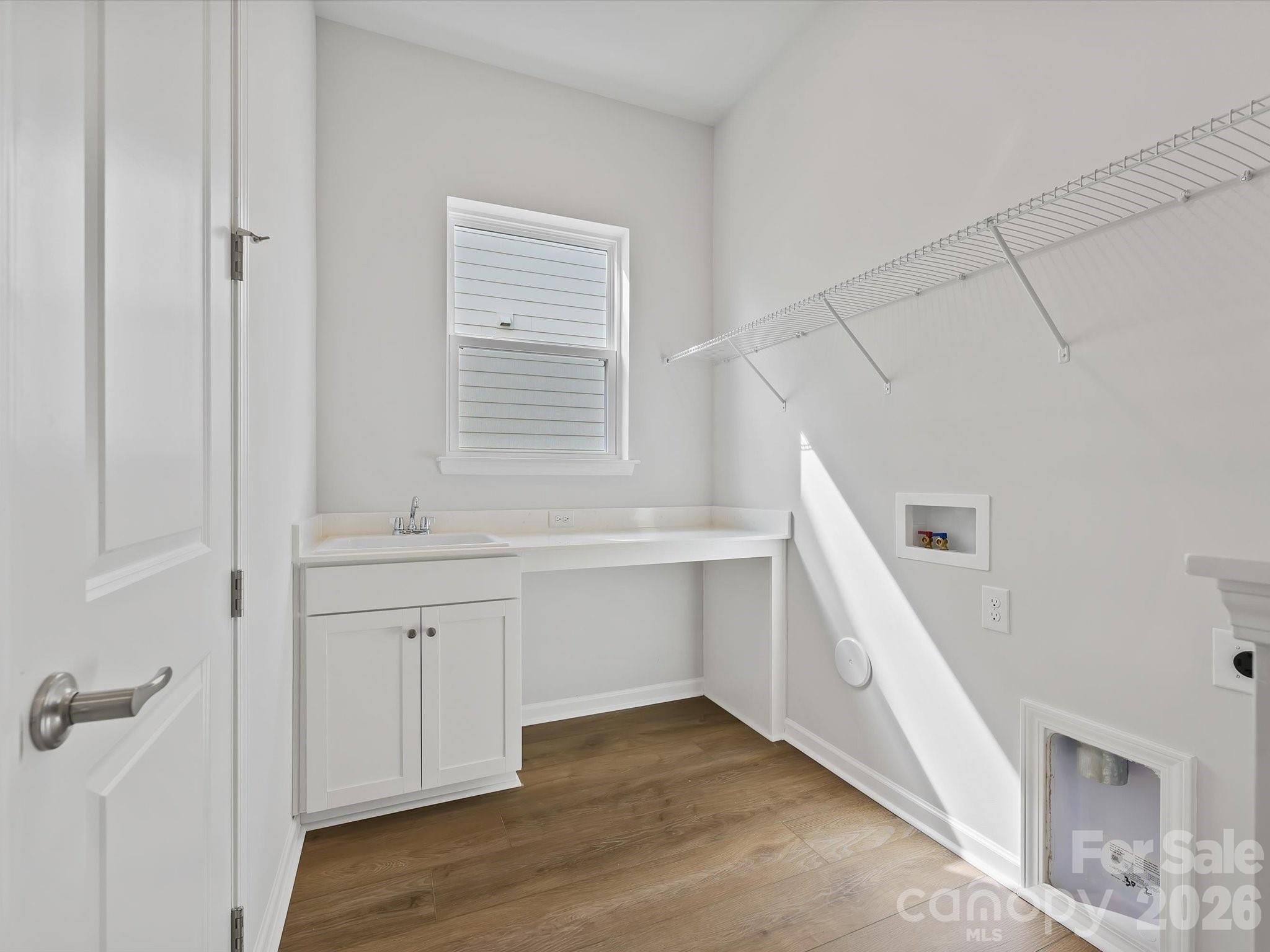 1015 Fen Lane Property Photo 15