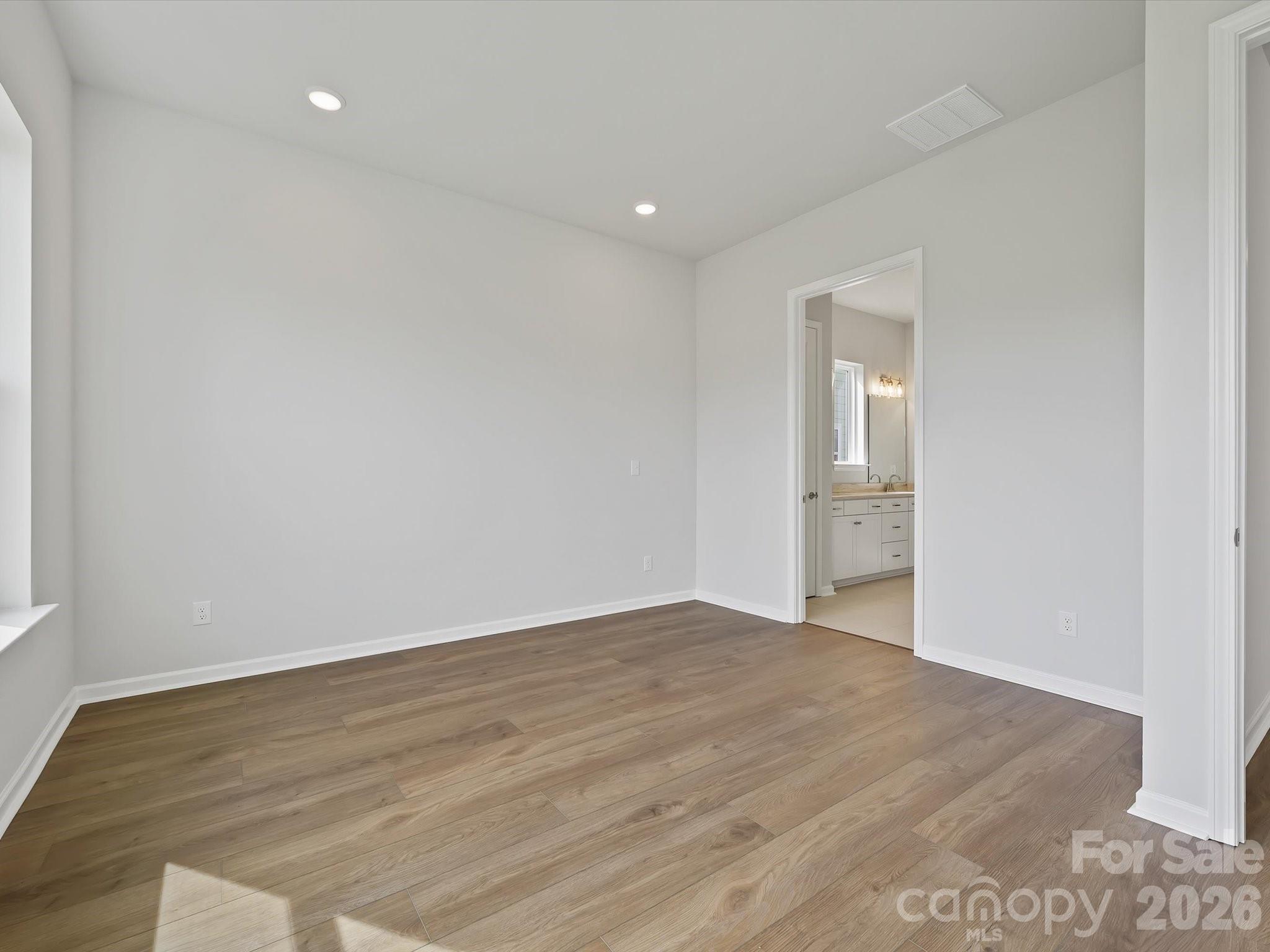 1015 Fen Lane Property Photo 22